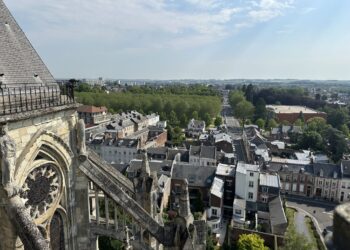 hauteurs de la basilique destination saint quentin